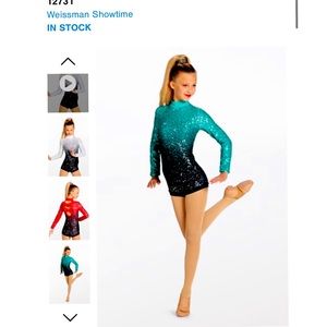 Weissman MC acro costume